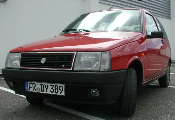 Lancia Y10 GT