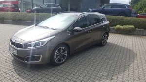 Kia Ceed SW  1.6 Platinum LEDER DACH NAVI BI-XENON