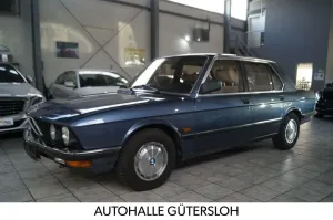BMW 525i*Orginalzustand*Aus 1.Hand*H-Zulassung*SD*