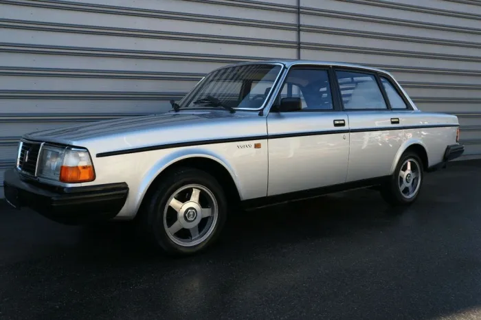 Volvo 240 DL original 60.500 KM aus 1. Hand!!!