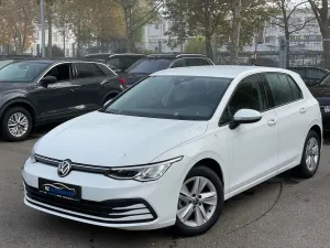 Volkswagen Golf VIII Lim. Life*NAVI*LED*SHZ*Lenkradheizung