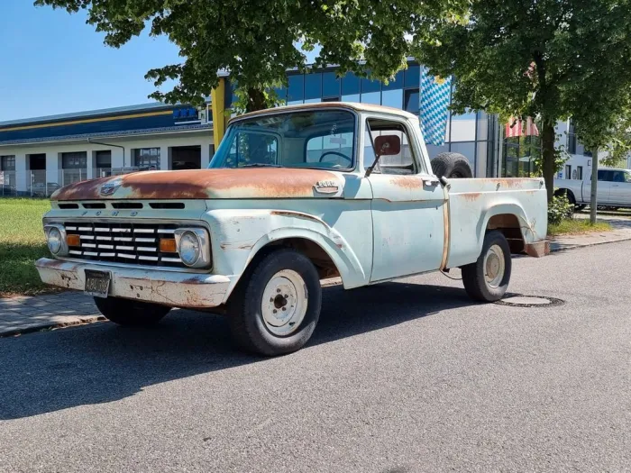 Ford F 100 Shortbed  -V8, 4.8l, 292cui, Schalter-