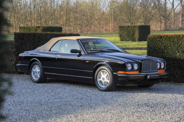 Bentley Azure V8 6.75L Turbocharged