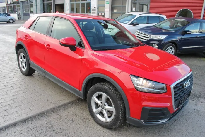 Audi Q2 1.6 TDI *Navi*SHZ*Front Assist*Tagfahrlicht*S
