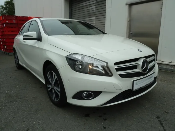 Mercedes-Benz A 180 CDI Style Sportsitze Klima Navi Alu Kamera