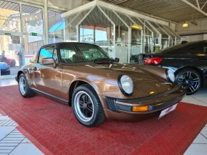 Porsche 911 3.0 Carrera Targa 