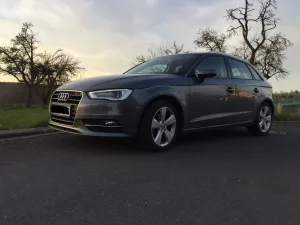 Audi A3 1.4 TFSI COD Sportback Ambition Grau Schwarz