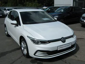 Volkswagen Golf VIII Lim. Life,LED,Navi,Soundsystem