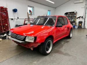 Peugeot 205 GTI   GUTMANN  1.9 - 130 PS