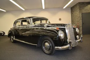 Mercedes-Benz 300 B Adenauer OLDTIMER (Deutsches Fahrzeug)