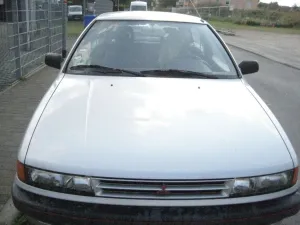 Mitsubishi Colt 1500 GLXi silber CD Winterreifen 