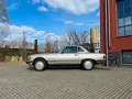 Mercedes-Benz 560 SL