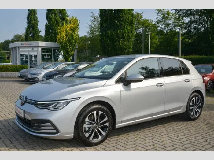 Volkswagen Golf VIII United 1.0 eTSI DSG Navi ACC DAB