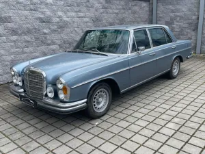 Mercedes-Benz 300 SEL