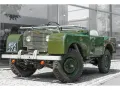Land Rover Serie I 80 Lights behind the grill