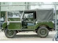 Land Rover Serie I 80 Lights behind the grill