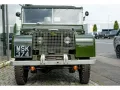 Land Rover Serie I 80 Lights behind the grill
