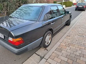 Mercedes-Benz 200