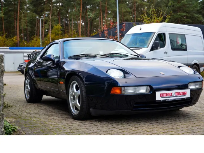 Porsche 928 GTS deutsche Auslieferung midnightblue SSD