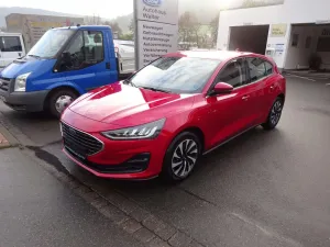 Ford Focus Titanium Syn 4 LED Navi Kamera ACC