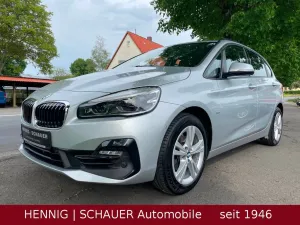 BMW 218 Active Tourer Sport Line - AHK - Navi - LED