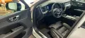 Volvo XC60 B4 Plus Dark 2WD -Cam-Sport-Design