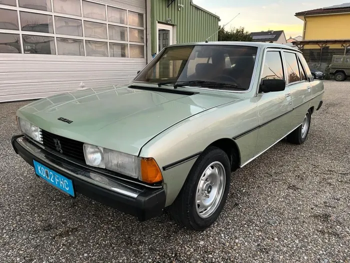 Peugeot 604  D-Turbo A4 (1980) Staatskarosse