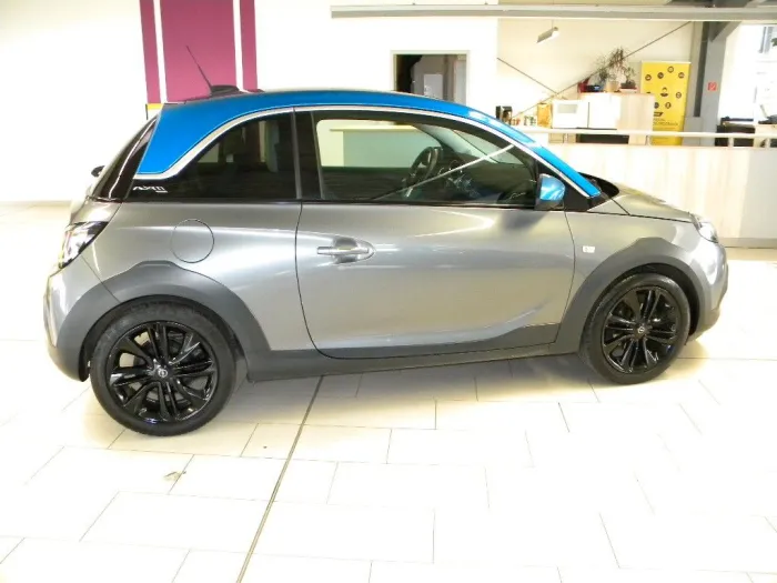 Opel Adam Rocks