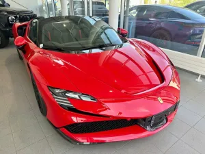 Ferrari SF90 Spider/rot-sw/Carbon/Lift/SuperRacing/20''