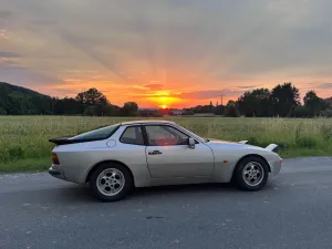 Porsche 944 