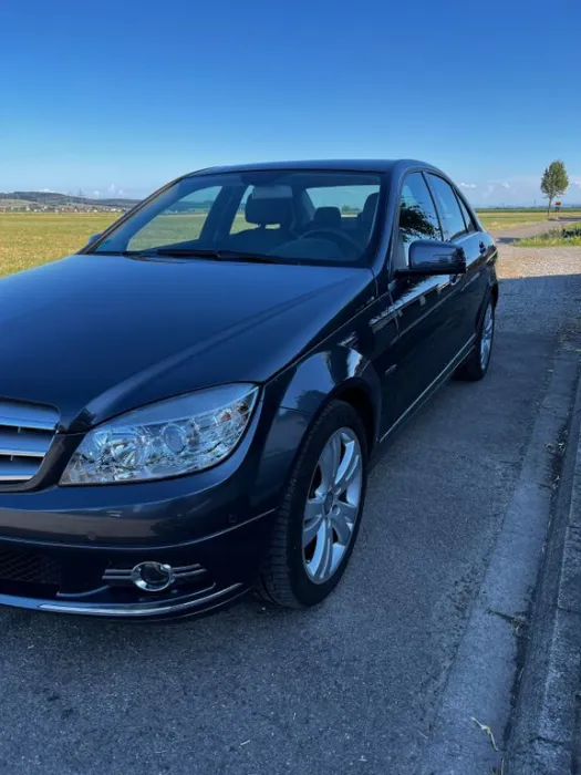 Mercedes-Benz C 250 CGI BlueEFFICIENCY AVANTG. Autom. AVAN...