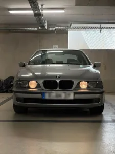 BMW e39 528i