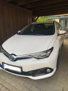 Toyota Auris Touring Sports Touring Sports Hybrid 1...