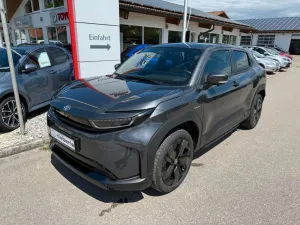 Toyota Urban Cruiser Lounge 61kWh *Navi,360°,JBL,LED*
