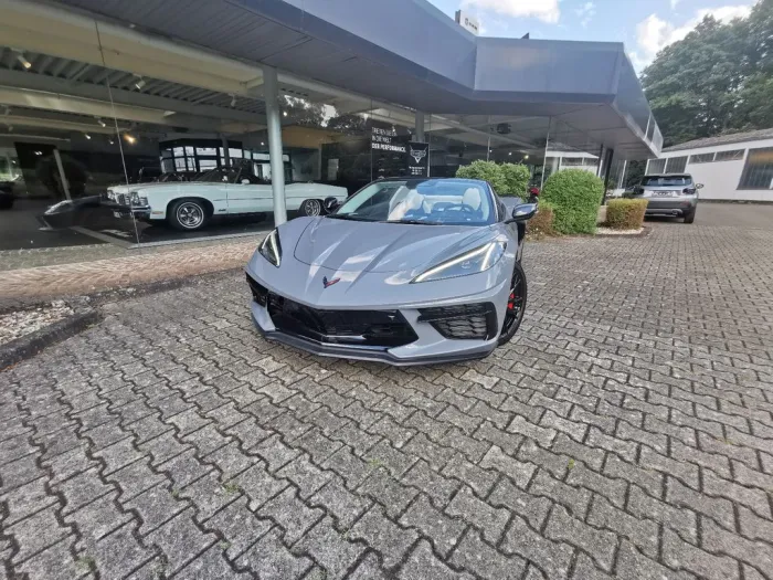 Corvette C8 Cabrio 3LT Frontlift Stealth Carbon