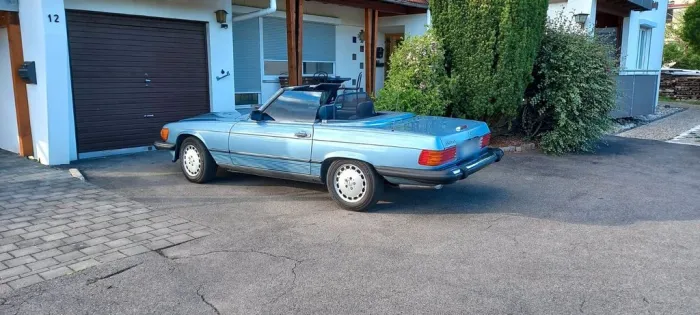 Mercedes-Benz Mercedes 560 SL- Oldtimer zu verkaufen