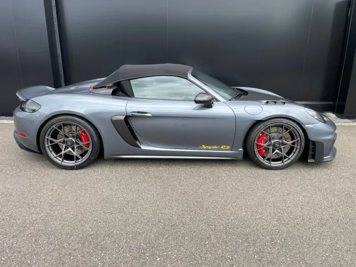 Porsche  Spyder 718 RS  Weissach,Lift
