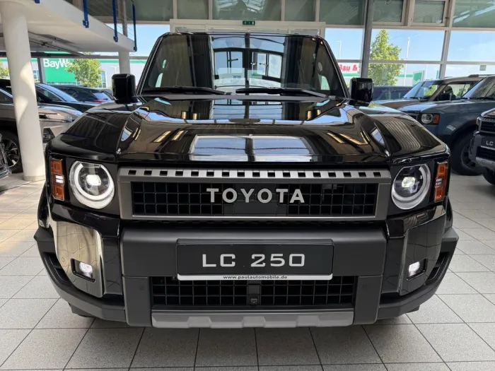 Toyota LC 250 EXECUTIVE-NEW FACE 2027-360 KAM.-COOL BOX