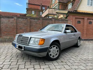 Mercedes-Benz W124 Coupe 300-24V