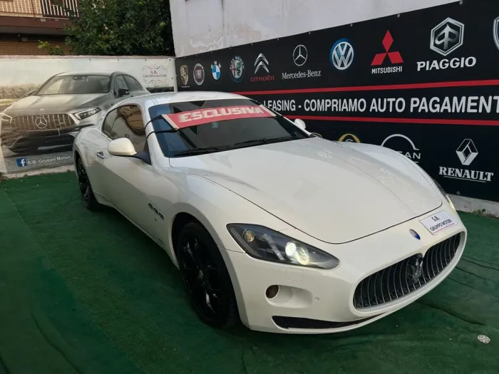 Maserati GranTurismo 2013 4.2 FULL OPTIONAL GARA