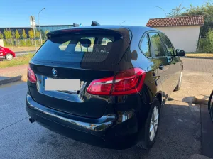 BMW 214 Active Tourer 214d Advantage in Top Zustand