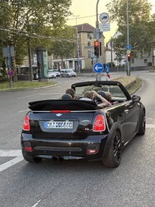MINI John Cooper Works Cabrio, 211 PS, Schwarz