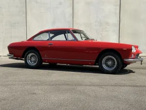 Ferrari 330 GT 2+2 restauro da concorso