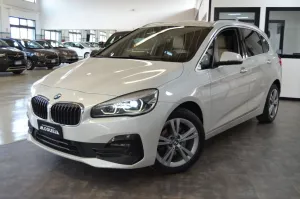 BMW Bmw 216D ActiveTourer Luxury Auto/Navi/Pelle/Xen