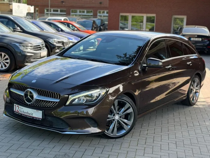 Mercedes-Benz CLA 180 Shooting Brake AMG LINE *TÜV NEU*