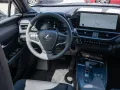 Lexus UX 300h F Sport Design LED FACEL. el. Heckkl.