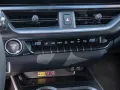 Lexus UX 300h F Sport Design LED FACEL. el. Heckkl.