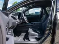 Lexus UX 300h F Sport Design LED FACEL. el. Heckkl.