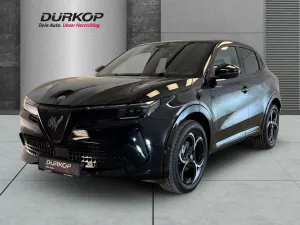 Alfa Romeo Junior Ibrida TI Tech-Paket/PANO Sommeraktion