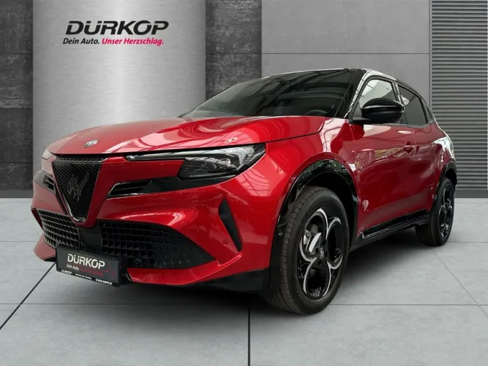 Alfa Romeo Junior Ibrida TI Tech-Paket Sommeraktion